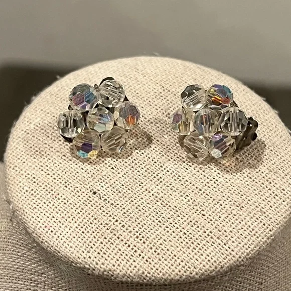 Laguna Crystal Beaded Choker Necklace and Clip Earrings - Picture 10 of 11